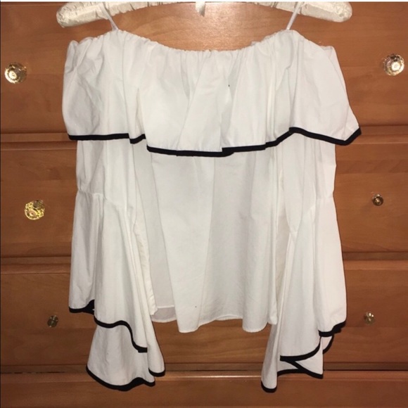 Bell Sleeve Crop Top Junior Sz M - Picture 2 of 2